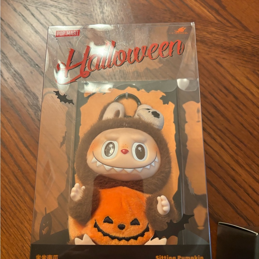Halloween Labubu